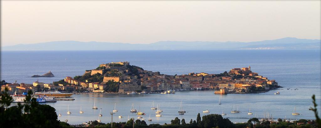 Appartamenti Bellavista By Helloelba ポルトフェッラーイオ エクステリア 写真